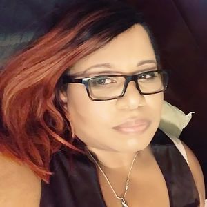 Meet your Posher, Deidre